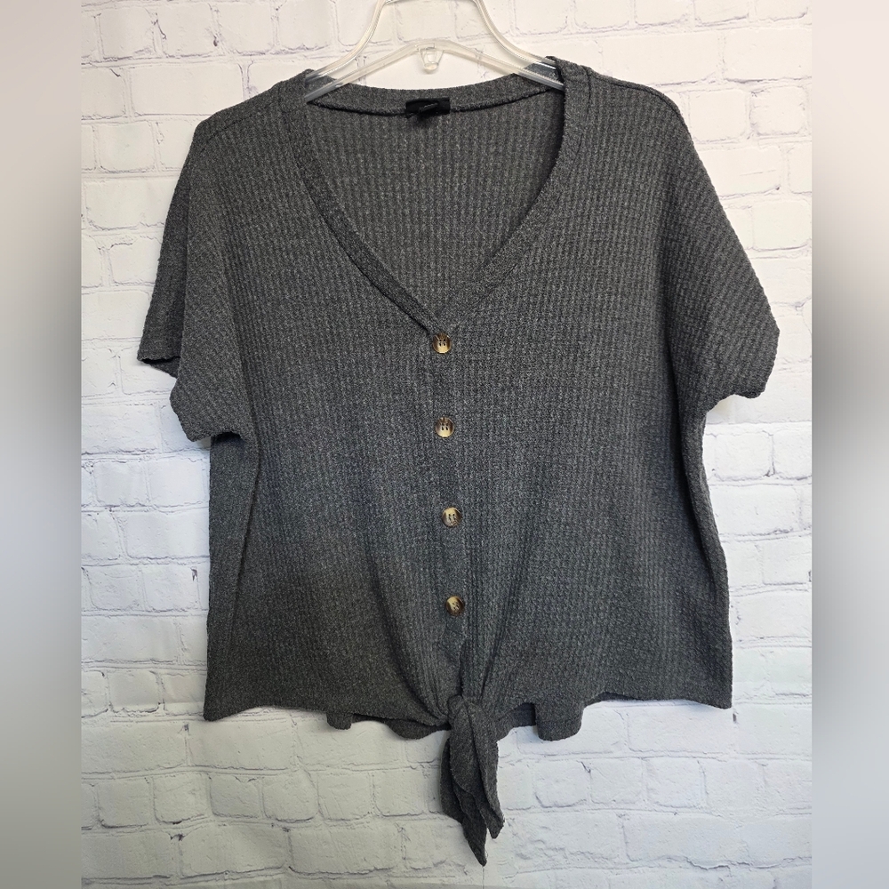 torrid Charcoal Gray Short Sleeve Button Front Tie Top